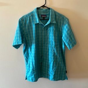Large Men’s Patagonia Short-Sleeve Button-Down